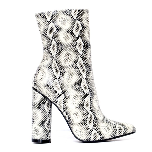 Fashion Nova Shoes - Midnight Lover Boot